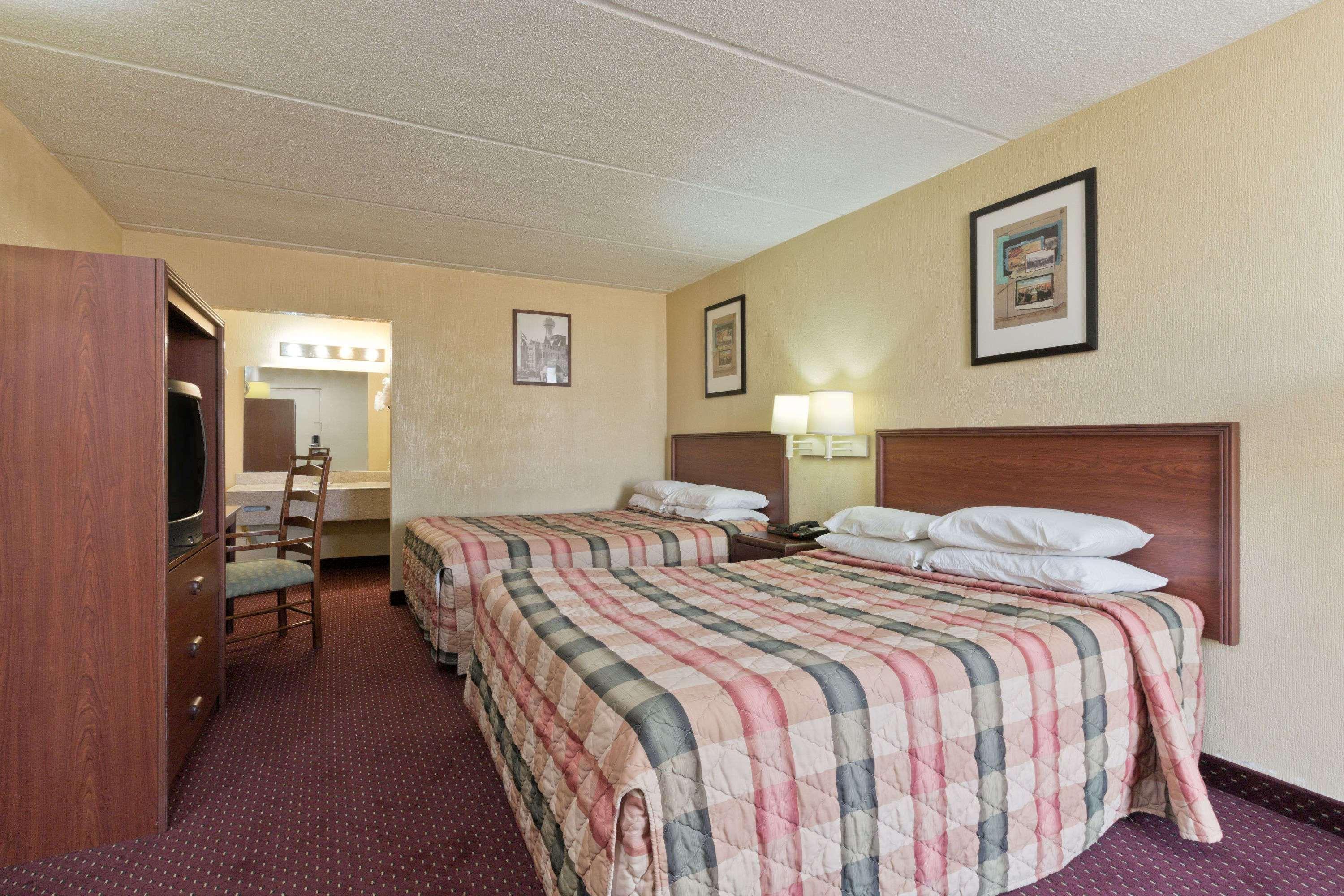 Knights Inn Brenham Exteriér fotografie