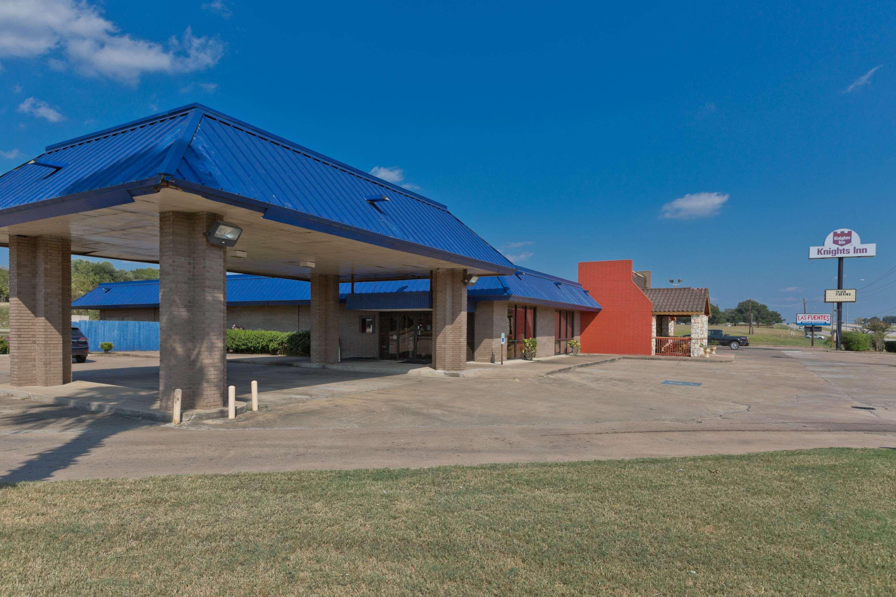 Knights Inn Brenham Exteriér fotografie